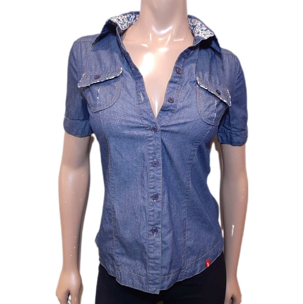 Esprit Denim Shirt Button Down Short Sleeve Floral Accent Western